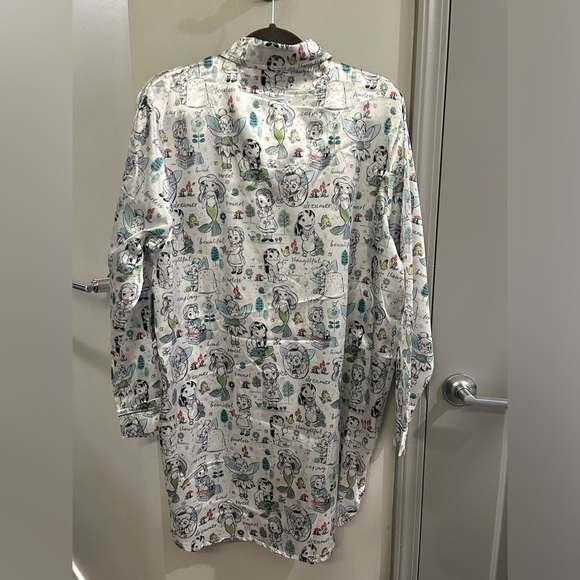 Disney Animators Collection Women’s Pajama Top Long Sleeve Princess Large - Picture 3 of 10